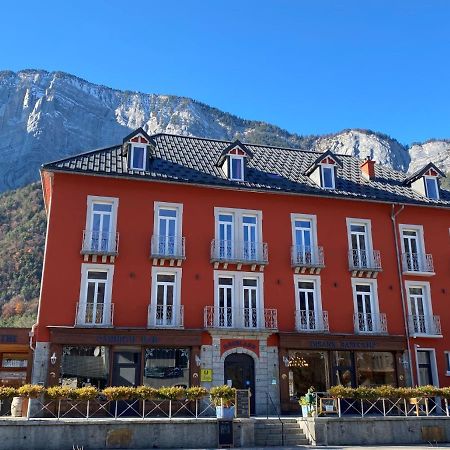 Hotel Oberland Le Bourg-d'Oisans Bagian luar foto