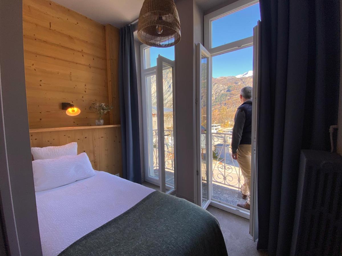Hotel Oberland Le Bourg-d'Oisans Bagian luar foto