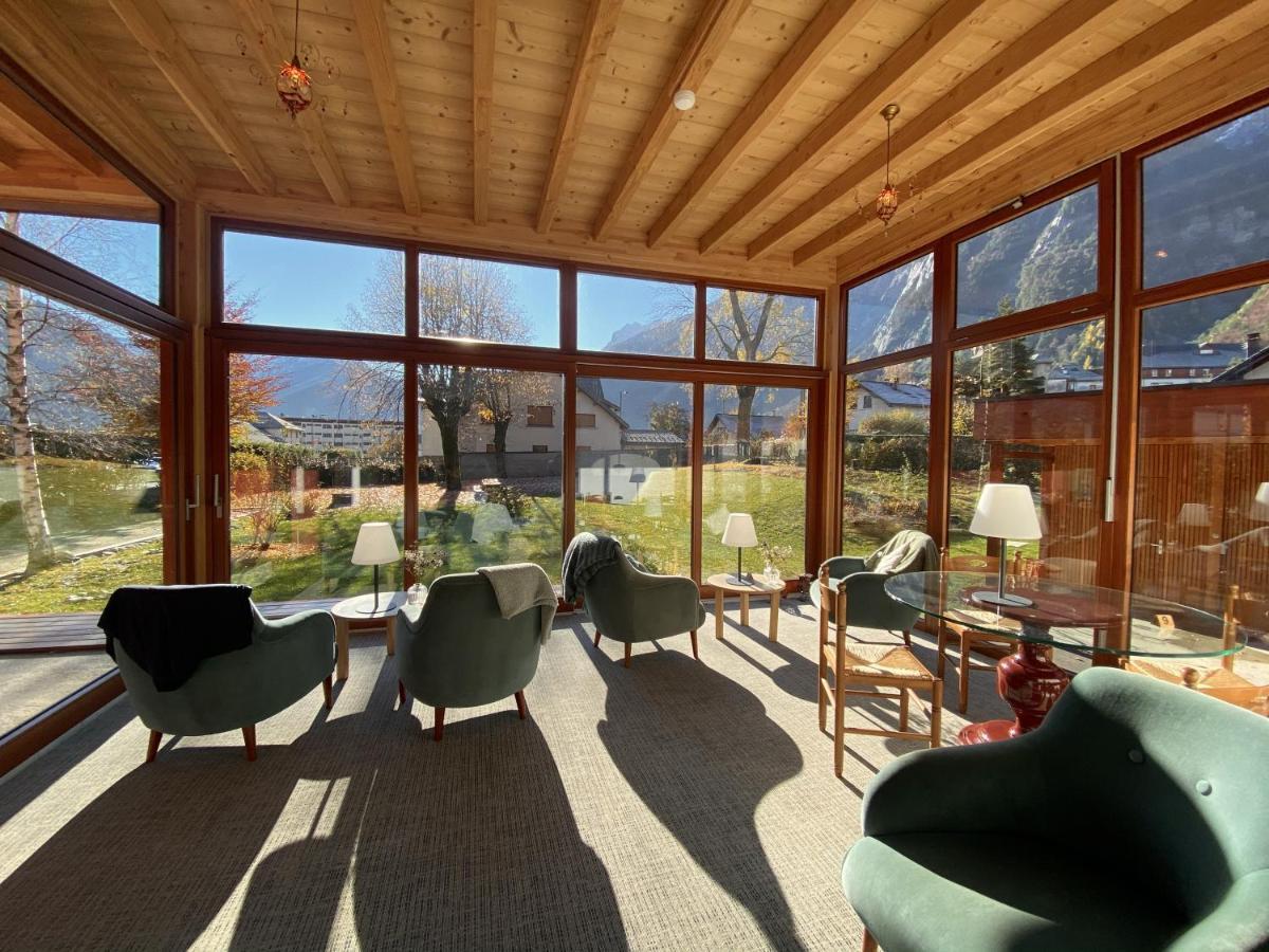 Hotel Oberland Le Bourg-d'Oisans Bagian luar foto