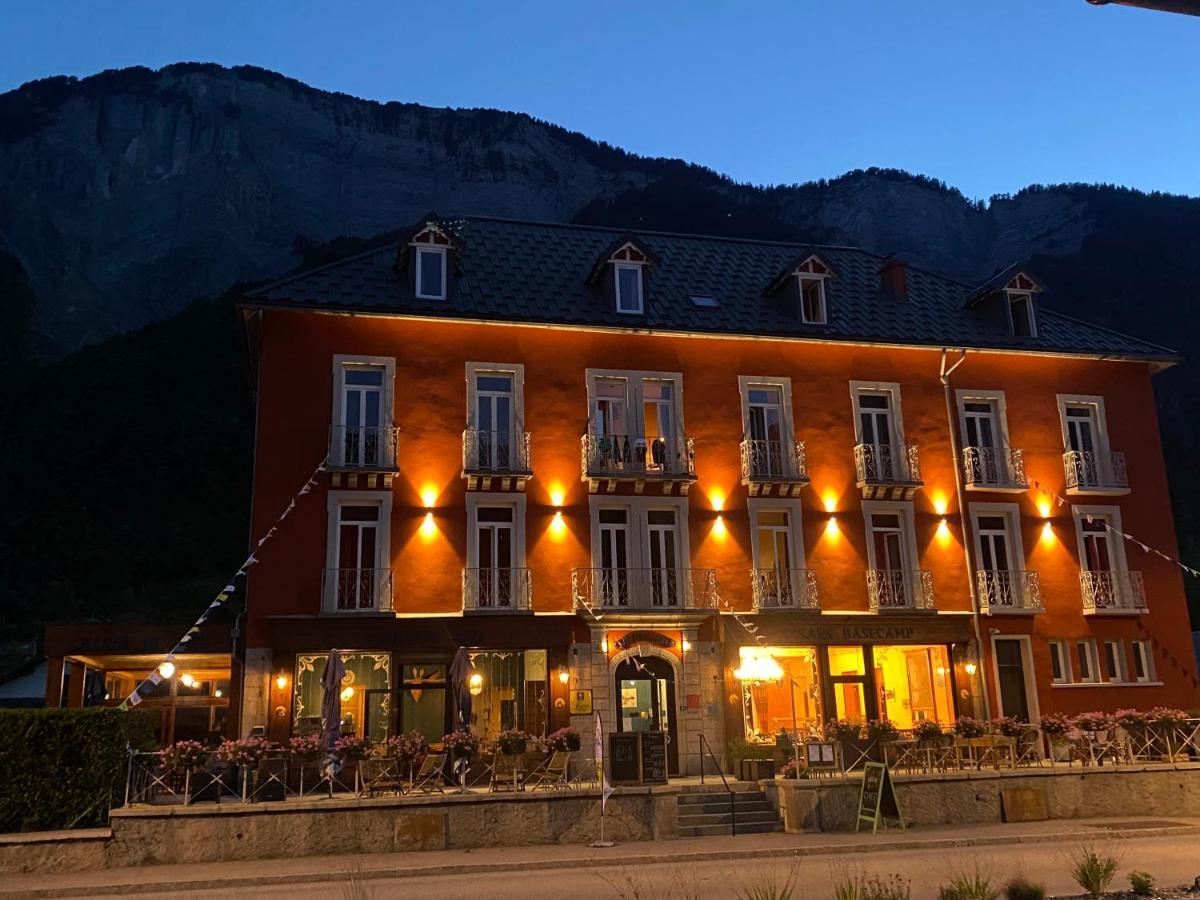 Hotel Oberland Le Bourg-d'Oisans Bagian luar foto