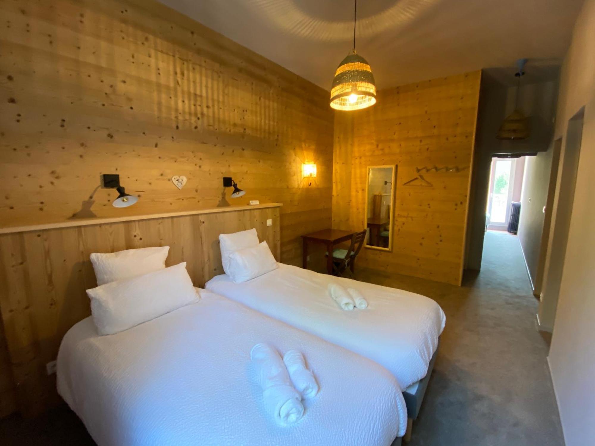Hotel Oberland Le Bourg-d'Oisans Bagian luar foto