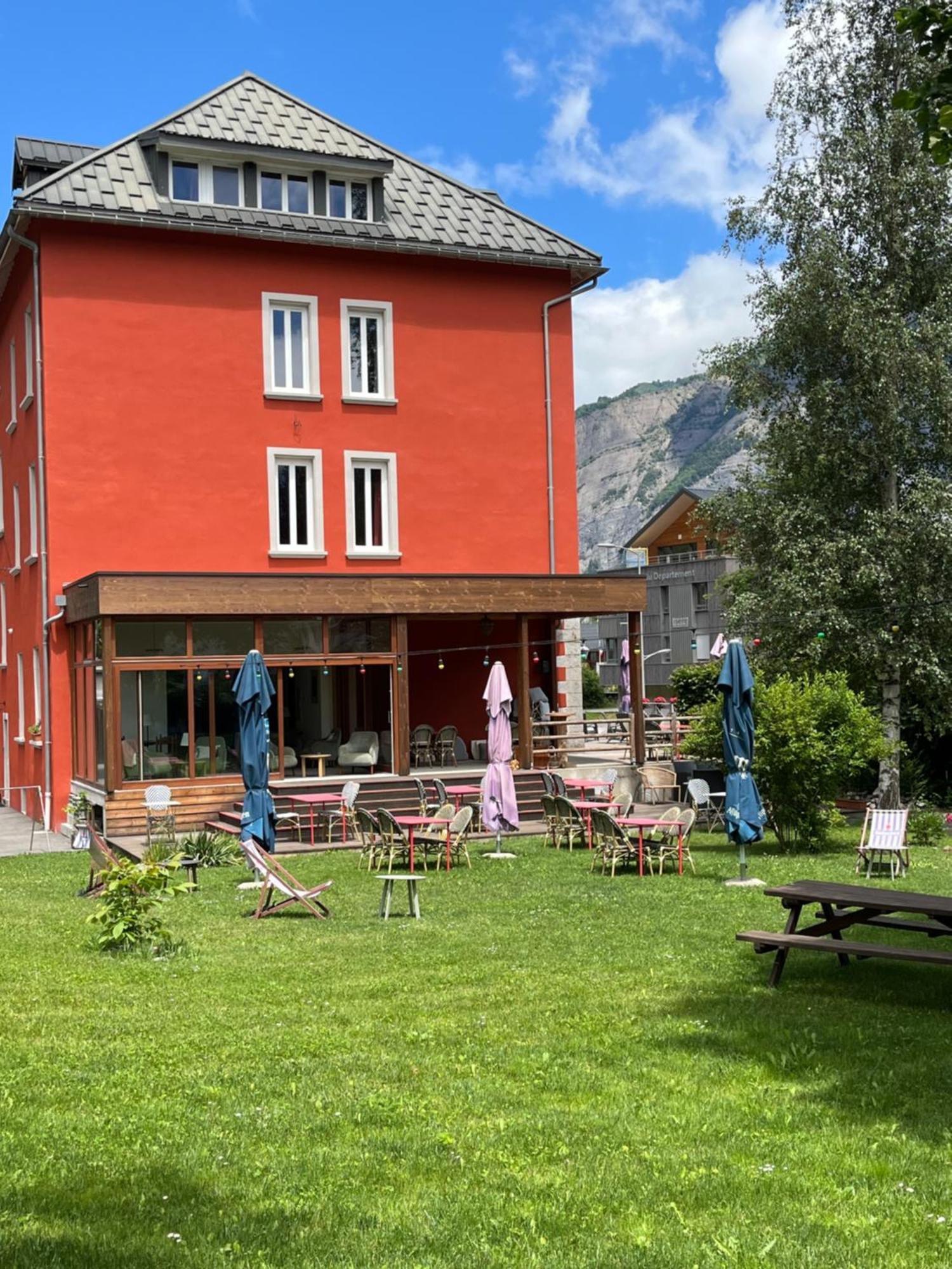 Hotel Oberland Le Bourg-d'Oisans Bagian luar foto