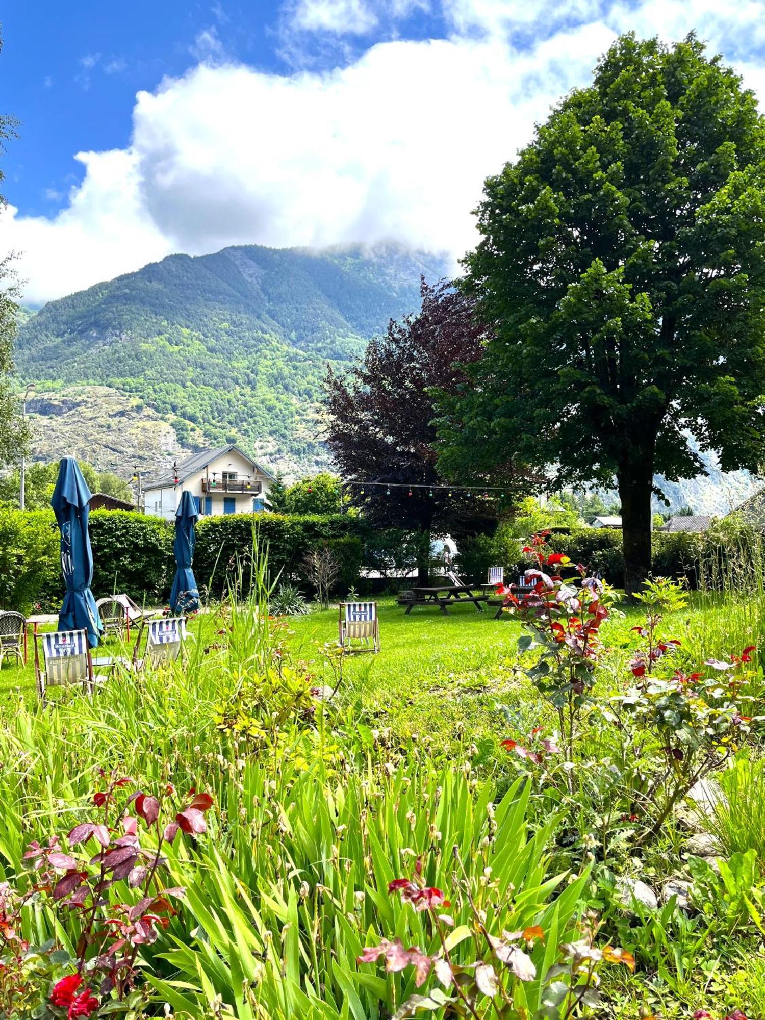 Hotel Oberland Le Bourg-d'Oisans Bagian luar foto