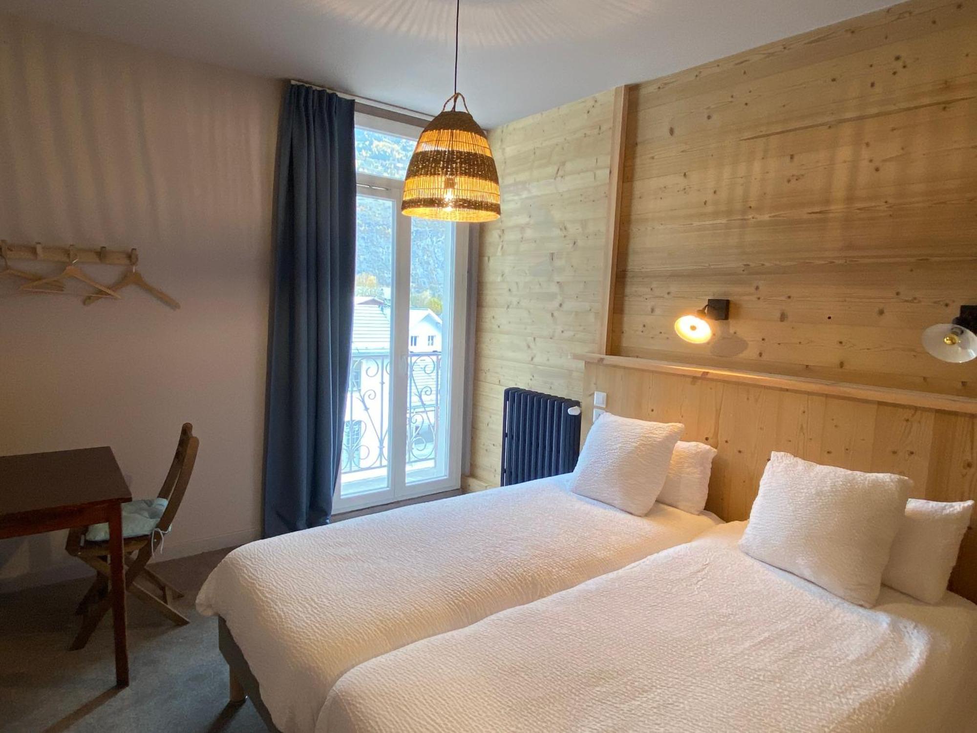 Hotel Oberland Le Bourg-d'Oisans Bagian luar foto